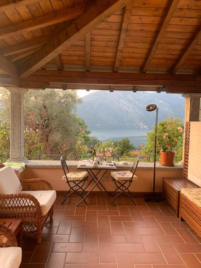 Casa Intignano - Camera Con Bagno E Portico Vista Lago Tremezzo Exteriör bild