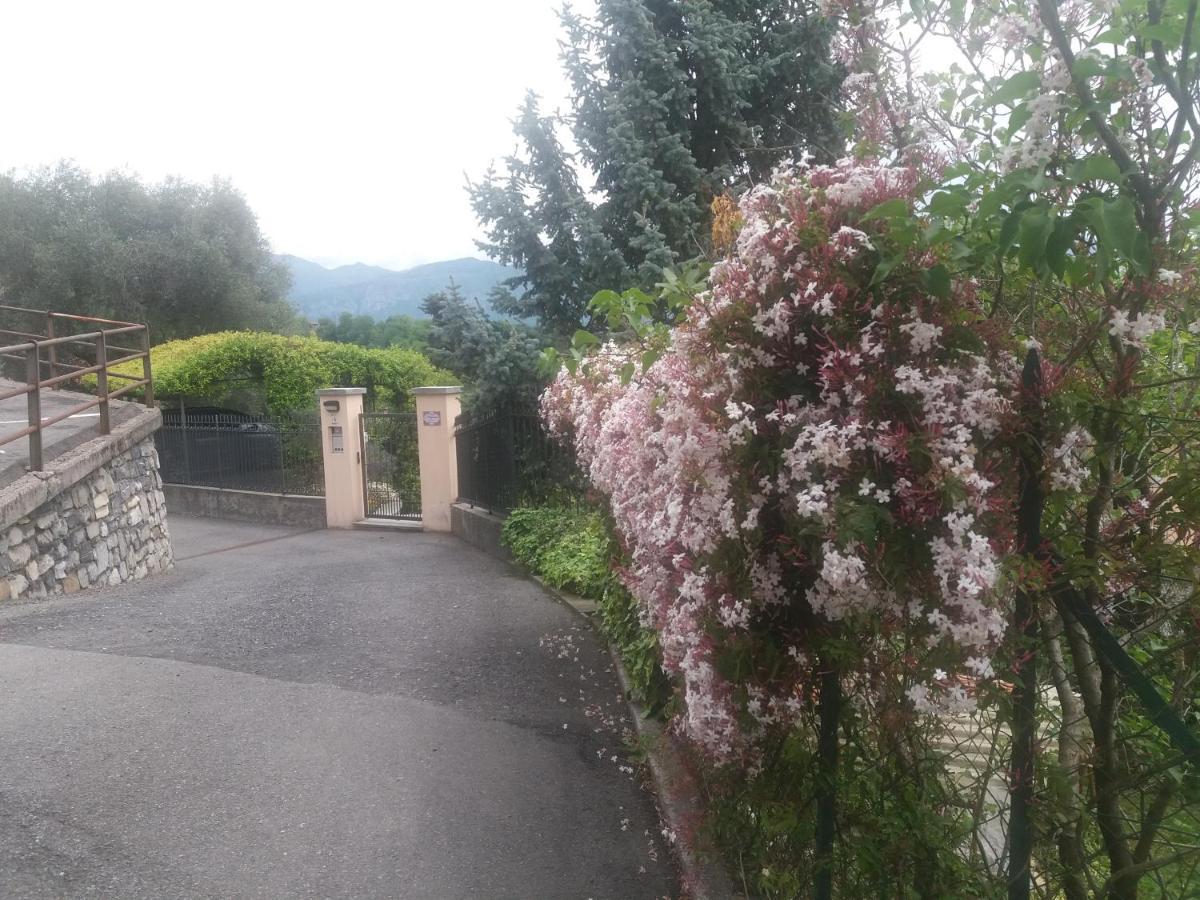 Casa Intignano - Camera Con Bagno E Portico Vista Lago Tremezzo Exteriör bild