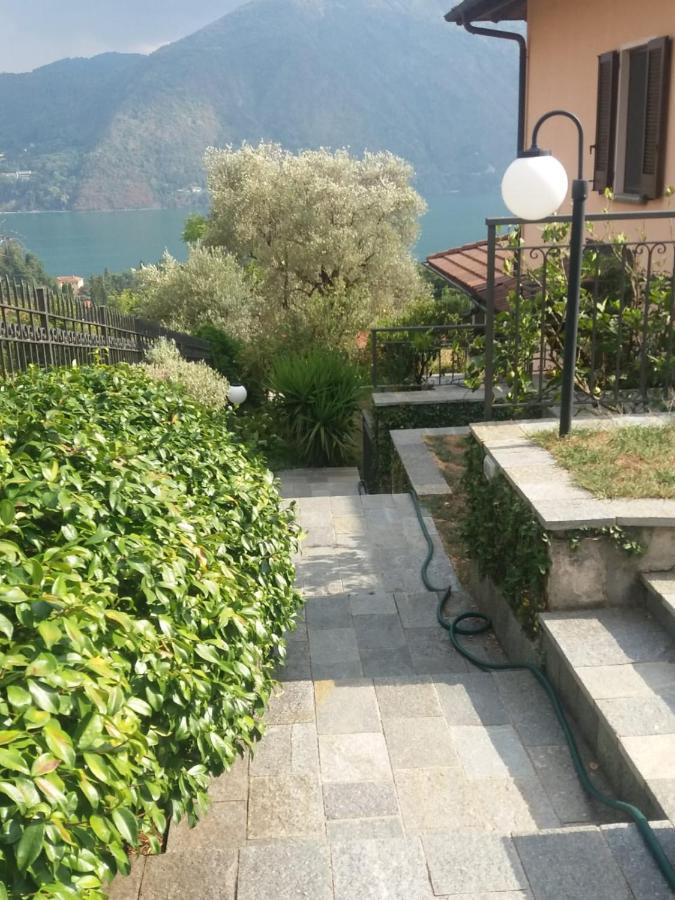 Casa Intignano - Camera Con Bagno E Portico Vista Lago Tremezzo Exteriör bild